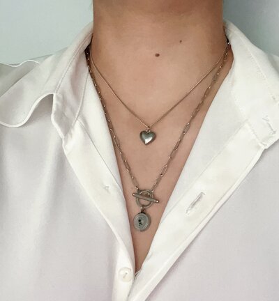 گردنبند طرح قلب و سکه 
