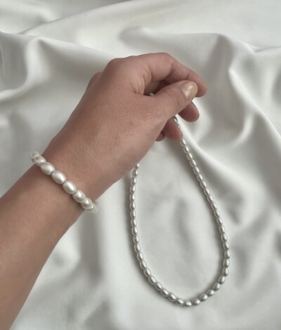 گردنبند و دستبند مرواريدى 