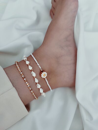 پابند طرح صدف سفيد