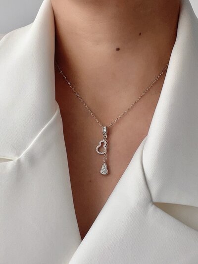 گردنبند آويزدار طرح كريستال 
