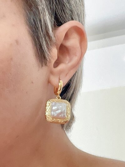 گوشواره طرح مرواريد مربع