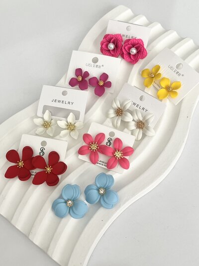 گوشواره طرح گل 
