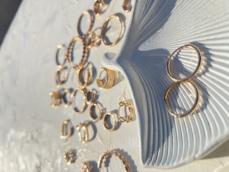 عکس گوشواره استیل حلقه ای ساده کلاسیک
